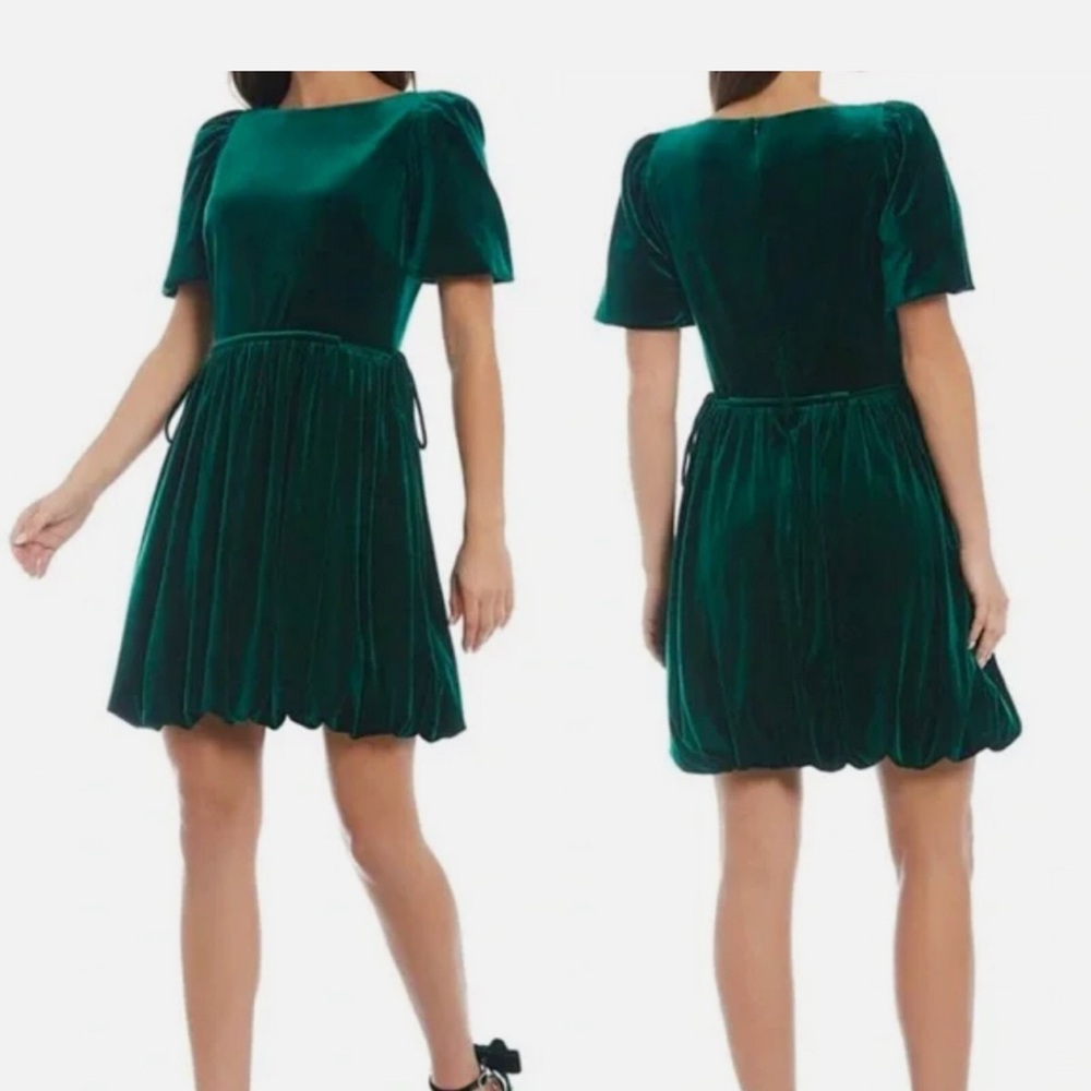 ANTONIO MELANI Emerald Green Velvet Short Sleeve Bubble Hem Dress